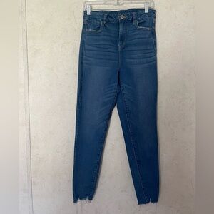American Eagle woman’s jeans